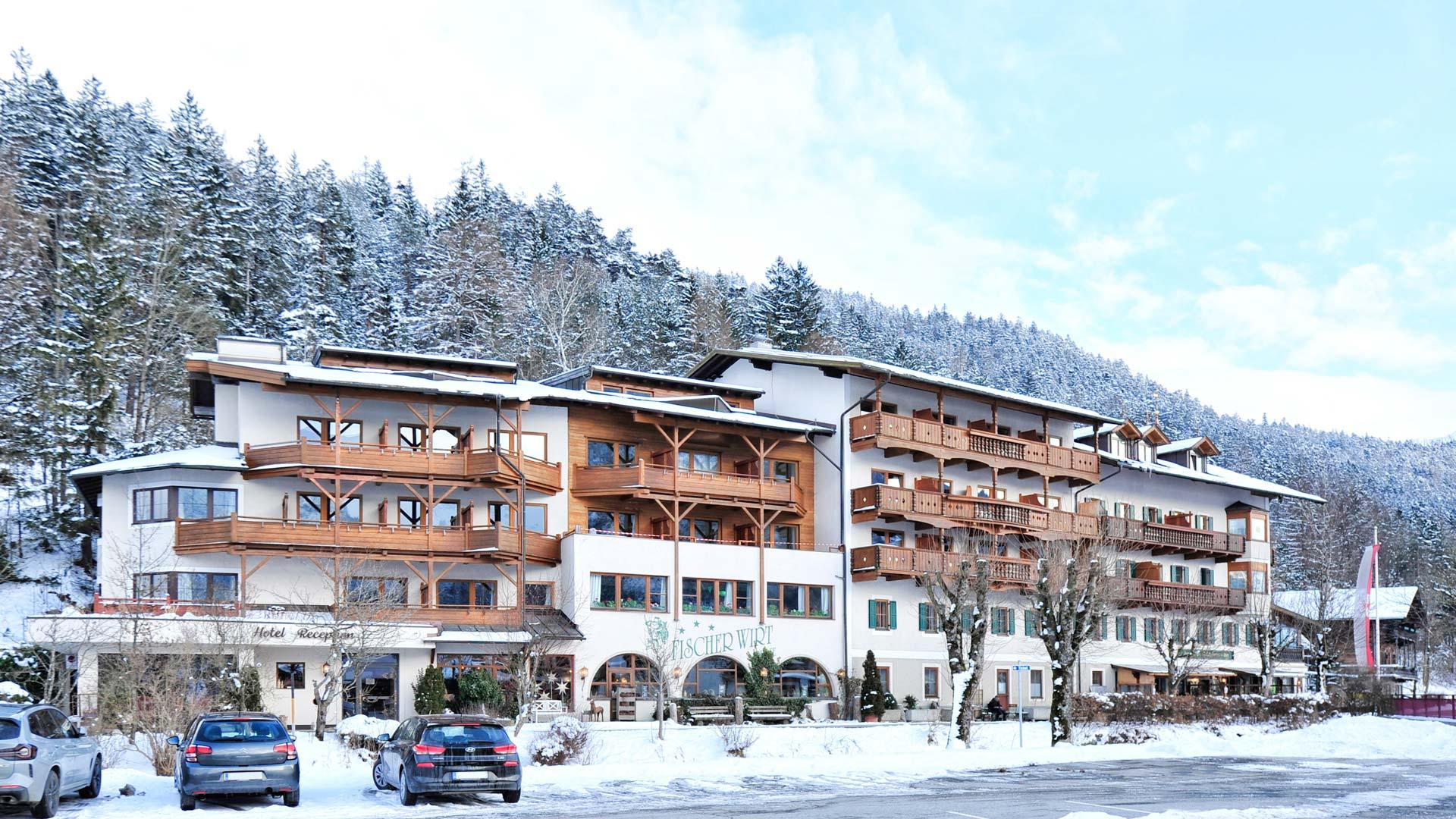ホテルFischerwirt Am Achensee アーヘンキルヒ エクステリア 写真